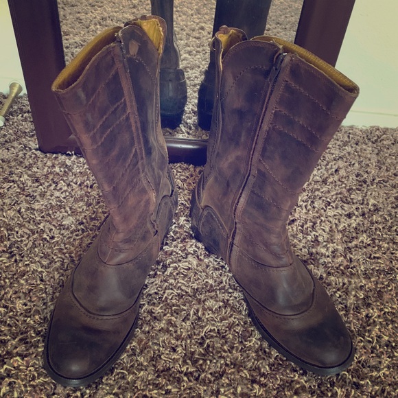 Women’s Brown Leather Fashion Boot - Picture 1 of 4